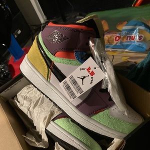 Air Jordan 1 Retro Mid